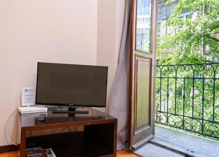 Galeriasapart * Oporto